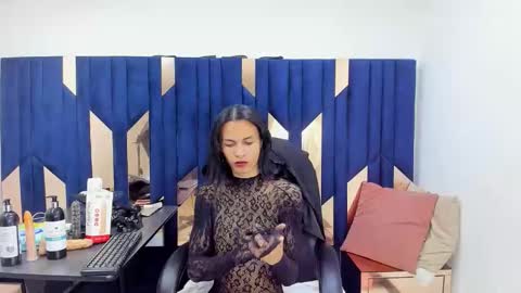 Snapshot of aisha_hotts777 chatting on November 2025 04:34:02 AM Aisha online show from November 2025 04:34:02 AM