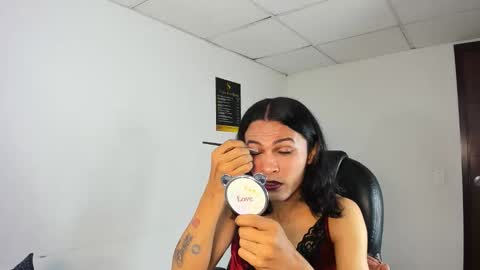 Snapshot of aisha_hotts777 chatting on December 2025 05:15:02 AM Aisha online show from December 2025 05:15:02 AM