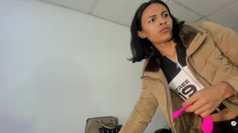 Snapshot of aisha_hotts777 chatting on December 2025 03:34:02 AM Aisha online show from December 2025 03:34:02 AM