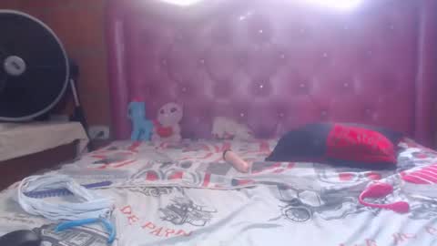 Snapshot of aisha_koswell3 chatting on January 2025 05:37:02 PM aisha koswell3 online show from January 2025 05:37:02 PM