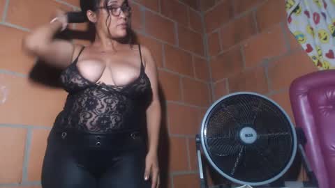 Snapshot of aisha_koswell3 chatting on February 2025 04:15:02 AM aisha koswell3 online show from February 2025 04:15:02 AM