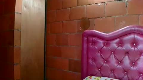 aisha koswell3 online show from October 2025 05:44:02 PM