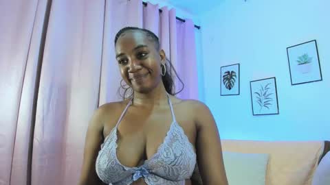 Snapshot of aisha_w10 chatting on October 2025 12:46:01 PM Aisha online show from October 2025 12:46:01 PM