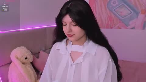 Aisha online show from November 2025 03:05:01 AM