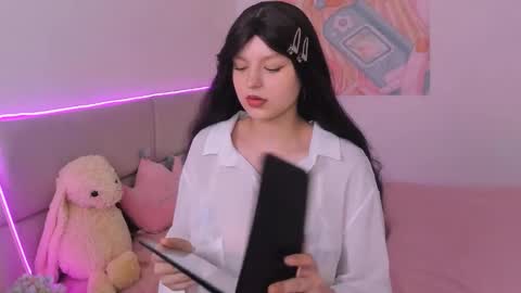 Aisha online show from November 2025 03:16:02 AM