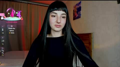 Aisha online show from April 2026 10:26:02 PM