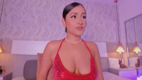 Aisha online show from November 2025 06:45:02 PM