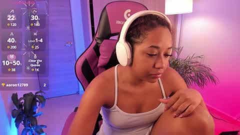 Snapshot of aisharose_ chatting on February 2025 01:05:01 AM Aisha online show from February 2025 01:05:01 AM