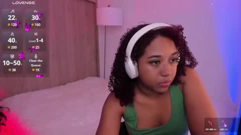 Snapshot of aisharose_ chatting on March 2025 08:33:02 PM Aisha online show from March 2025 08:33:02 PM