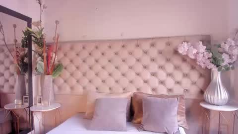 AishaValcazar online show from December 2025 07:43:02 PM