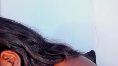 Snapshot of aishazaa chatting on November 2025 01:04:02 AM aishazaa online show from November 2025 01:04:02 AM