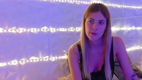 Snapshot of aishhaa chatting on September 2025 04:59:02 AM Aisha online show from September 2025 04:59:02 AM