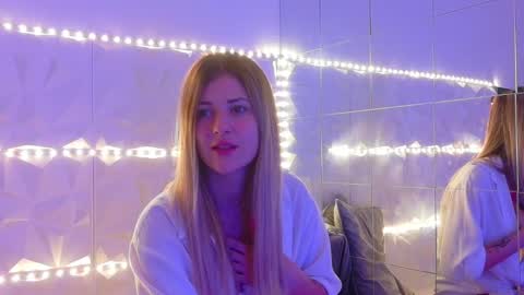 Snapshot of aishhaa chatting on October 2025 05:04:02 AM Aisha online show from October 2025 05:04:02 AM