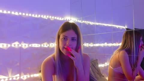 Snapshot of aishhaa chatting on October 2025 05:21:02 AM Aisha online show from October 2025 05:21:02 AM