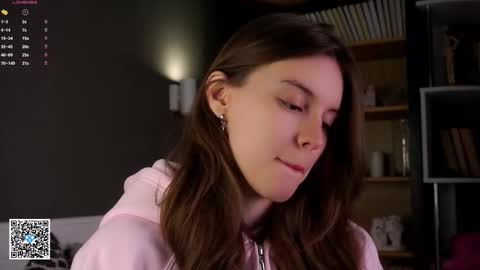 Aliza online show from September 2025 01:09:02 AM