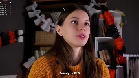 Aliza online show from October 2025 01:31:01 AM