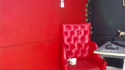 Ahitana Russ online show from January 2026 05:15:01 PM