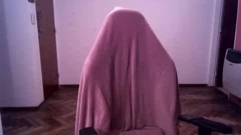 Snapshot of akamedolle chatting on December 2025 02:28:01 AM Veronica Akame 3 online show from December 2025 02:28:01 AM