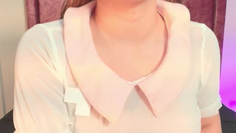 akashamoon  online show from October 2025 12:06:01 PM