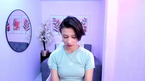 Snapshot of akaza_hakuji_ chatting on January 2025 12:31:01 PM Azaka online show from January 2025 12:31:01 PM