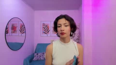 Snapshot of akaza_hakuji_ chatting on February 2025 12:32:01 PM Azaka online show from February 2025 12:32:01 PM