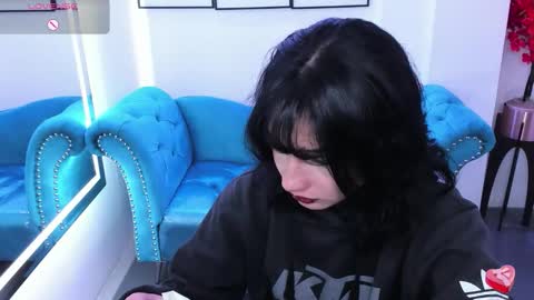 Snapshot of akaza_hakuji_ chatting on February 2026 01:00:02 PM Azaka online show from February 2026 01:00:02 PM