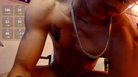 akazaboy online show from December 2024 10:08:02 AM