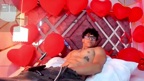 akazaboy online show from February 2025 06:39:01 AM