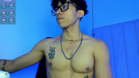 akazaboy online show from March 2025 12:09:02 PM