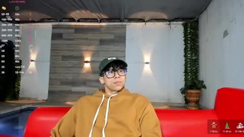 akazaboy online show from December 2025 05:13:01 AM