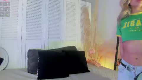 Snapshot of akemi__ chatting on June 2026 04:22:02 PM Abby Angel online show from June 2026 04:22:02 PM