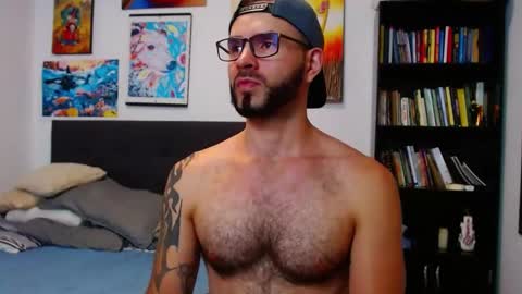 Snapshot of akiles_r chatting on December 2024 02:05:01 AM akiles online show from December 2024 02:05:01 AM