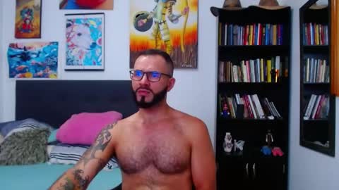 Snapshot of akiles_r chatting on February 2025 10:03:02 PM akiles online show from February 2025 10:03:02 PM