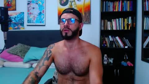 Snapshot of akiles_r chatting on March 2025 01:27:01 AM akiles online show from March 2025 01:27:01 AM