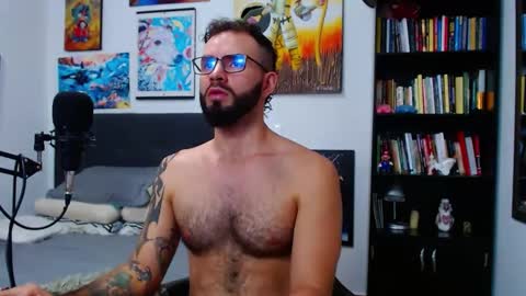 akiles online show from October 2025 10:51:02 PM