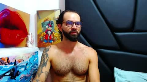 Snapshot of akiles_r chatting on June 2026 12:11:02 AM akiles online show from June 2026 12:11:02 AM