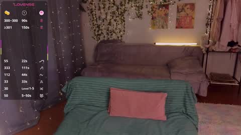 Aki online show from February 2026 06:42:01 PM