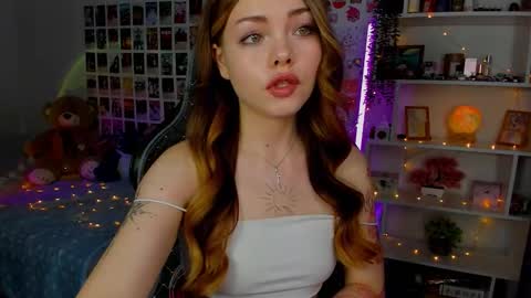 Snapshot of akirakatsu chatting on September 2025 11:03:01 AM Akira online show from September 2025 11:03:01 AM