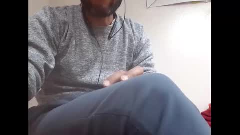 Snapshot of akram_40 chatting on March 2025 08:22:01 PM Brown arab man online show from March 2025 08:22:01 PM