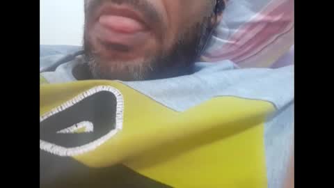 Snapshot of akram_40 chatting on October 2025 08:29:01 PM Brown arab man online show from October 2025 08:29:01 PM