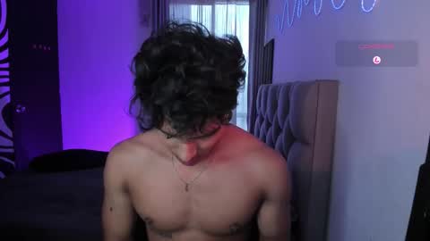 Ander uwu online show from November 2025 10:08:01 PM