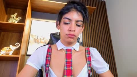 Alahia Rodriguez online show from April 2026 12:25:01 PM