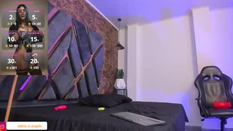 ALAHIA online show from February 2026 06:58:02 AM