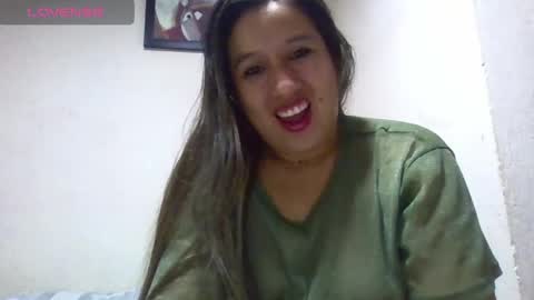 Snapshot of alahia_fox chatting on February 2025 01:19:01 AM alahia online show from February 2025 01:19:01 AM