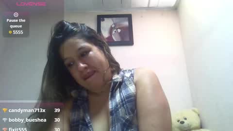 Snapshot of alahia_fox chatting on March 2025 03:56:01 PM alahia online show from March 2025 03:56:01 PM