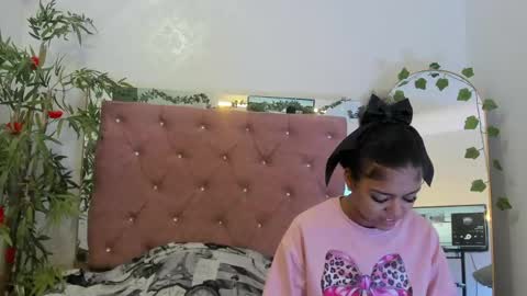 Alaia2  online show from April 2026 12:15:01 PM