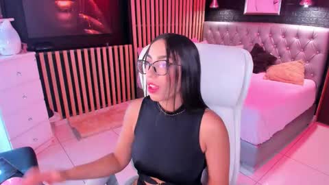 Snapshot of alaia_alegria chatting on November 2025 10:04:02 PM Alaia Alegria online show from November 2025 10:04:02 PM