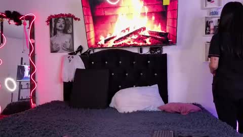 Snapshot of alaia_asuka chatting on October 2025 11:16:01 PM Alaia online show from October 2025 11:16:01 PM