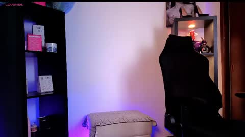 Snapshot of alaia_asuka chatting on May 2026 10:15:02 PM Alaia online show from May 2026 10:15:02 PM