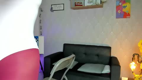 Snapshot of alaia_love77 chatting on April 2026 06:09:01 PM Alaia online show from April 2026 06:09:01 PM